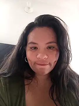 Snapshot of Julieta-tits chatting on 4, 6, 2026 Julieta-tits online show from 4, 6, 2026