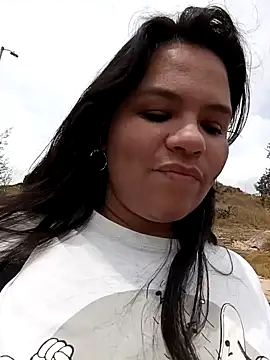 Julieta-tits online show from 2, 2, 2025