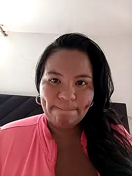 Snapshot of Julieta-tits chatting on 19, 6, 2026 Julieta-tits online show from 19, 6, 2026