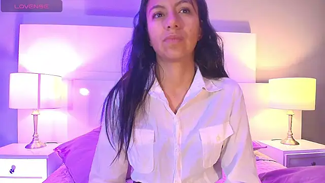 Tamaraakins online show from 1, 10, 2025