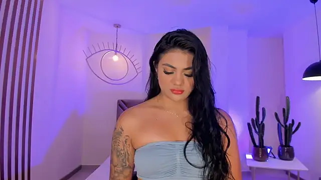 NicoleSanz  online show from 14, 3, 2025