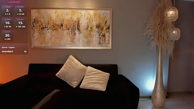 NicoleSanz  online show from 28, 2, 2025