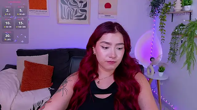 Snapshot of ViolettCastel chatting on 5, 6, 2026 ViolettCastel online show from 5, 6, 2026