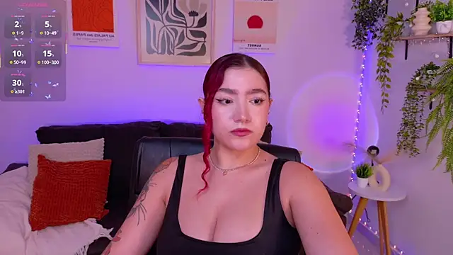 Snapshot of ViolettCastel chatting on 23, 5, 2026 ViolettCastel online show from 23, 5, 2026