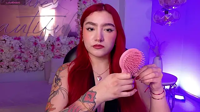 Snapshot of ViolettCastel chatting on 22, 11, 2025 ViolettCastel online show from 22, 11, 2025