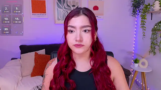 Snapshot of ViolettCastel chatting on 13, 5, 2026 ViolettCastel online show from 13, 5, 2026