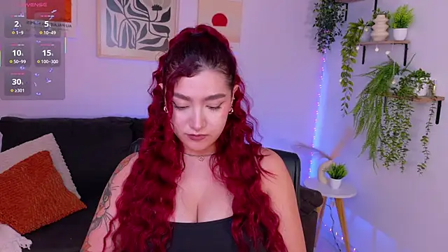 Snapshot of ViolettCastel chatting on 8, 5, 2026 ViolettCastel online show from 8, 5, 2026