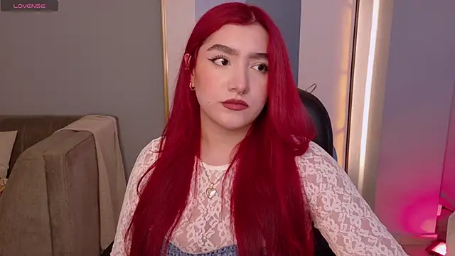 Snapshot of ViolettCastel chatting on 14, 11, 2025 ViolettCastel online show from 14, 11, 2025