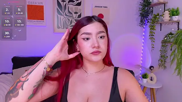 Snapshot of ViolettCastel chatting on 18, 5, 2026 ViolettCastel online show from 18, 5, 2026