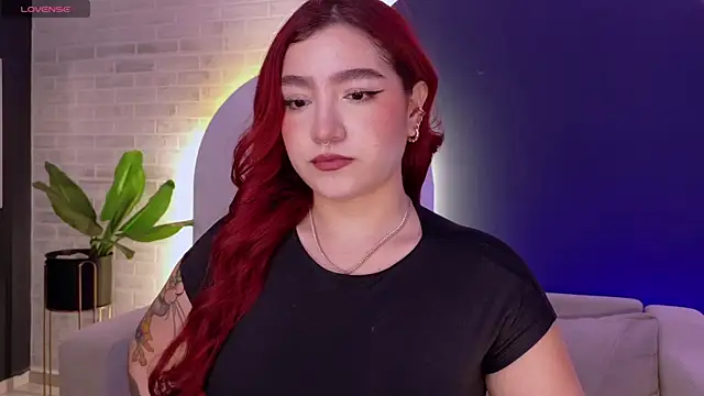 ViolettCastel online show from 6, 3, 2026