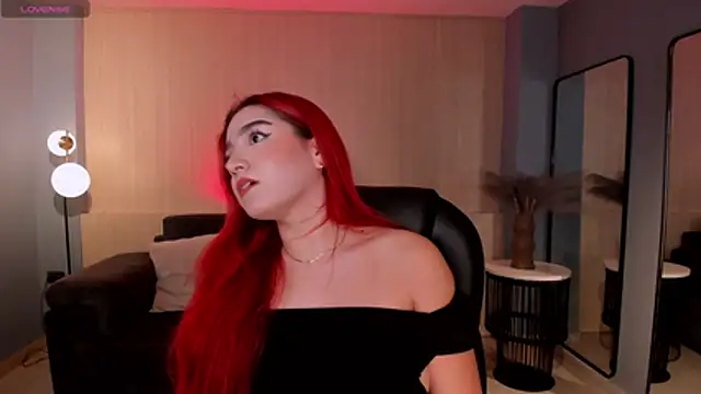 Snapshot of ViolettCastel chatting on 28, 10, 2025 ViolettCastel online show from 28, 10, 2025