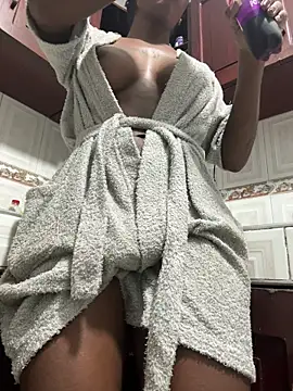 sweetsarabig22cm online show from 26, 7, 2026