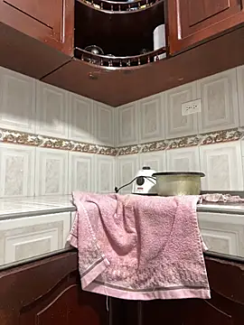 sweetsarabig22cm online show from 4, 4, 2026