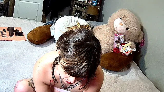 ZeelaXoXo online show from 15, 2, 2026