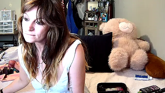 ZeelaXoXo online show from 20, 2, 2026