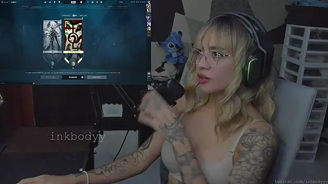 Snapshot of INKbodyy chatting on 8, 3, 2025 INKbodyy online show from 8, 3, 2025