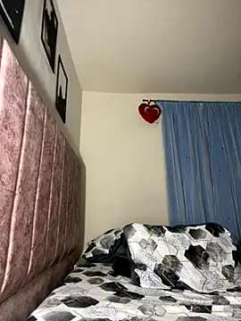 Kimmymadison- online show from 1, 11, 2025