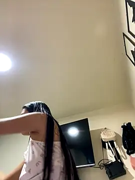 Kimmymadison- online show from 7, 11, 2025