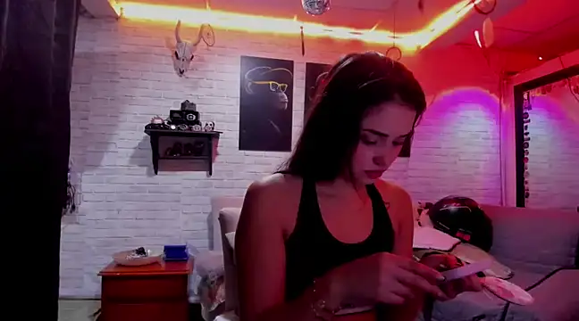 Snapshot of Kimmymadison- chatting on 17, 1, 2025 Kimmymadison- online show from 17, 1, 2025