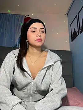 Kimmymadison- online show from 12, 10, 2025