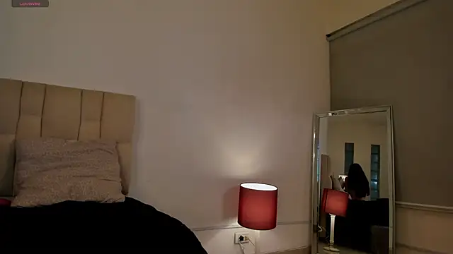 Roxxy mora online show from 21, 3, 2025