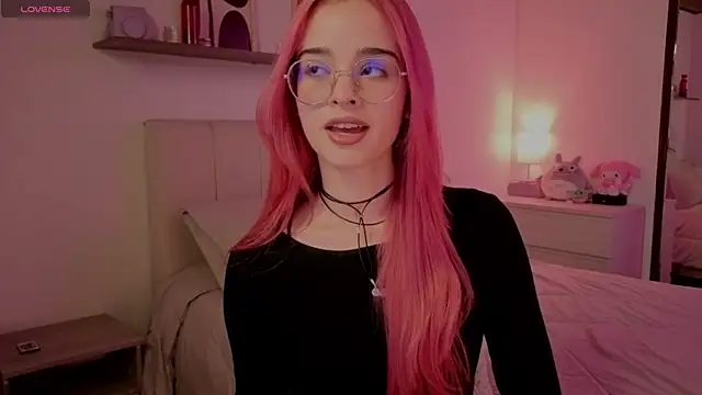 Roxxy mora online show from 3, 12, 2025