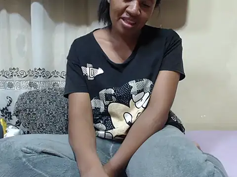 Snapshot of Linda_sexy chatting on 27, 10, 2025 Linda sexy online show from 27, 10, 2025