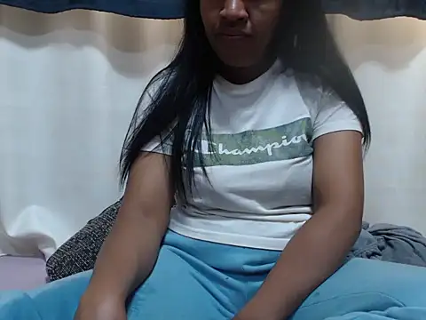 Snapshot of Linda_sexy chatting on 15, 6, 2026 Linda sexy online show from 15, 6, 2026