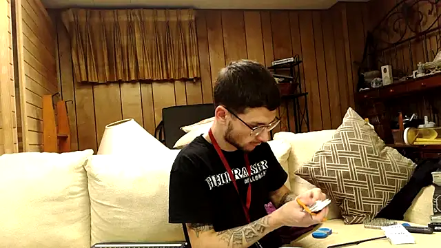 hungkubenski online show from 2, 11, 2025