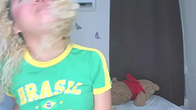 sofiacastillo01 online show from 20, 2, 2026