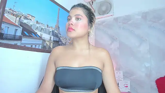 sofiacastillo01 online show from 28, 5, 2026