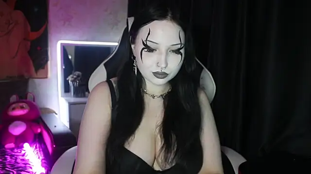 Kitty goth online show from 10, 7, 2026