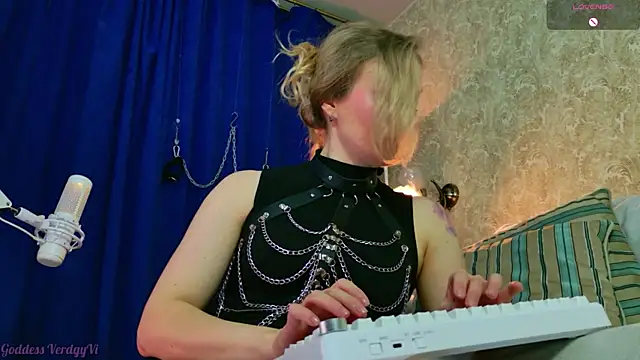 VerdgyMiller online show from 10, 11, 2025