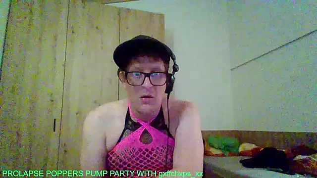 Snapshot of Bigthroaterboy chatting on 14, 9, 2025 Bigthroaterboy online show from 14, 9, 2025