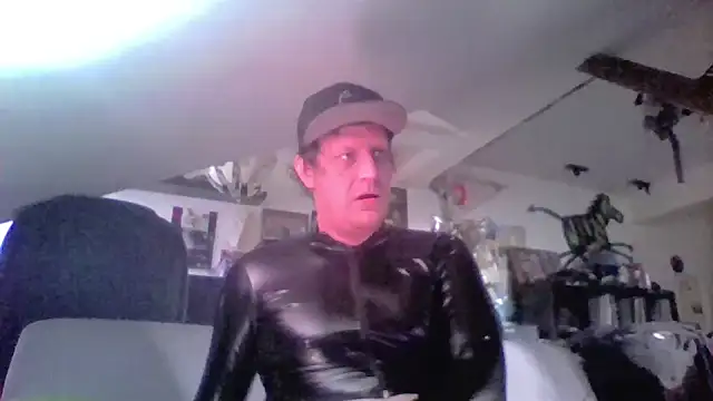 Bigthroaterboy online show from 13, 5, 2026