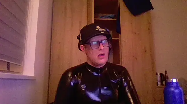 Snapshot of Bigthroaterboy chatting on 3, 3, 2025 Bigthroaterboy online show from 3, 3, 2025
