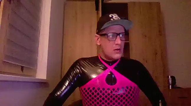 Snapshot of Bigthroaterboy chatting on 19, 2, 2025 Bigthroaterboy online show from 19, 2, 2025