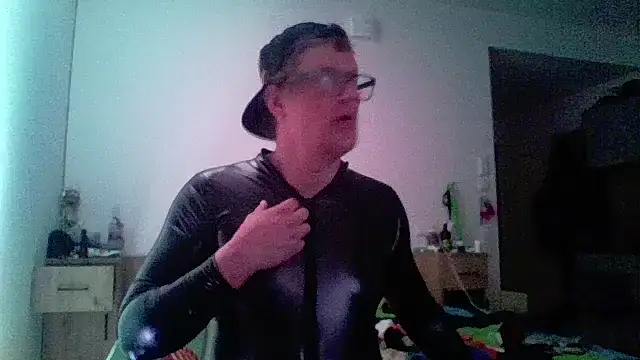 Bigthroaterboy online show from 8, 4, 2026