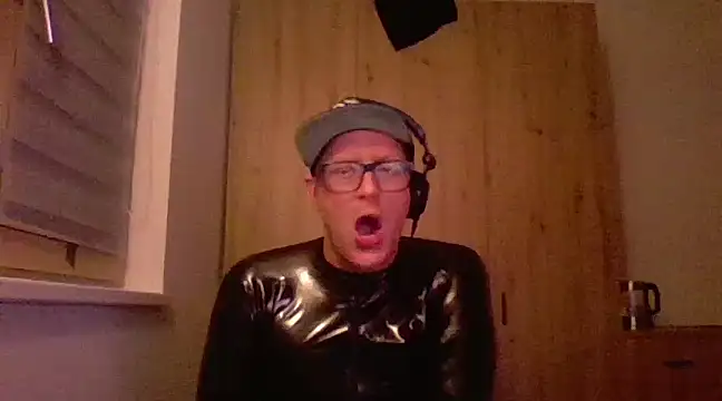Snapshot of Bigthroaterboy chatting on 16, 2, 2025 Bigthroaterboy online show from 16, 2, 2025
