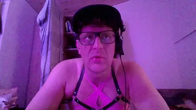 Bigthroaterboy online show from 22, 10, 2025