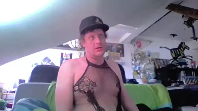 Bigthroaterboy online show from 9, 5, 2026