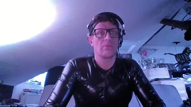 Bigthroaterboy online show from 30, 10, 2025