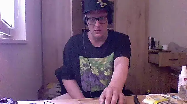 Snapshot of Bigthroaterboy chatting on 1, 3, 2025 Bigthroaterboy online show from 1, 3, 2025
