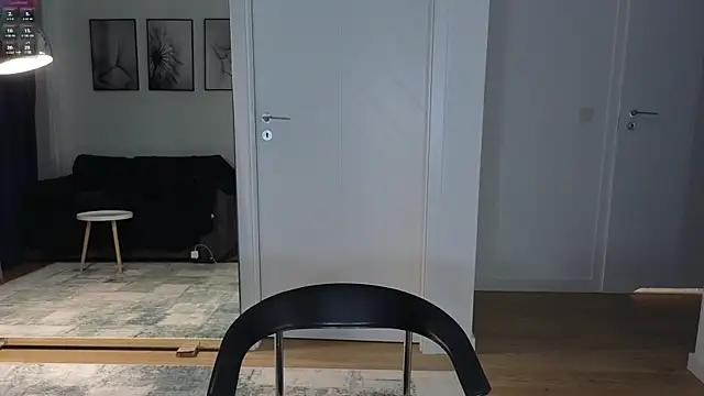 Sara Tranquil online show from 11, 10, 2025