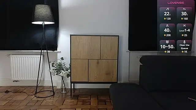 Sara Tranquil online show from 4, 2, 2025