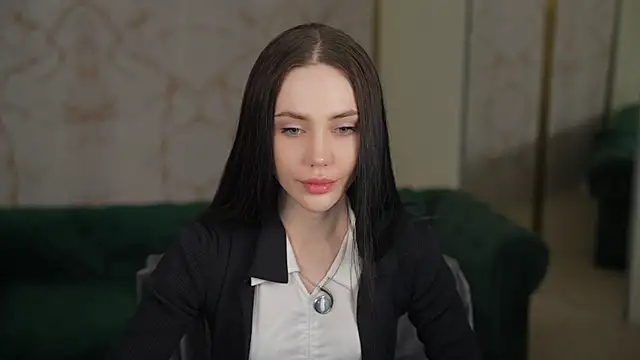 Sara Tranquil online show from 22, 2, 2025