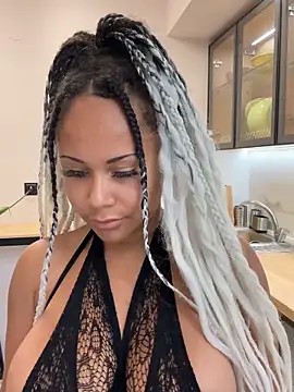 HaileyDiana online show from 23, 10, 2025