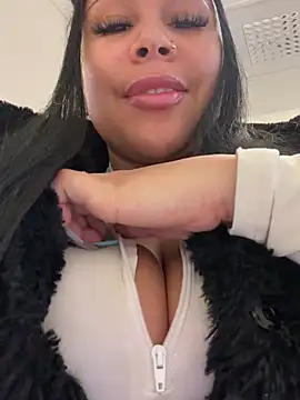 HaileyDiana online show from 9, 3, 2025