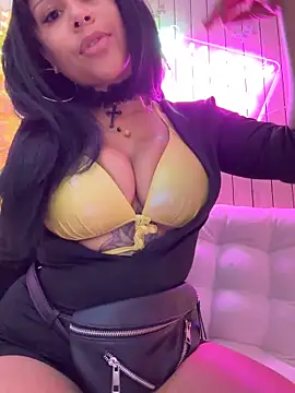 Snapshot of HaileyDiana chatting on 6, 6, 2026 HaileyDiana online show from 6, 6, 2026