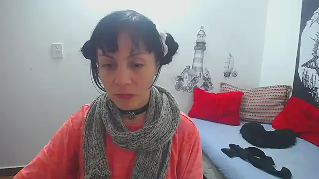 lili peach online show from 6, 3, 2025